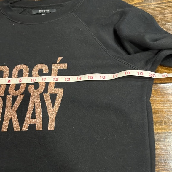 ❤️SOLD❤️Brunette The Label Black Sweatshirt “Rose Okay” - Picture 4 of 7